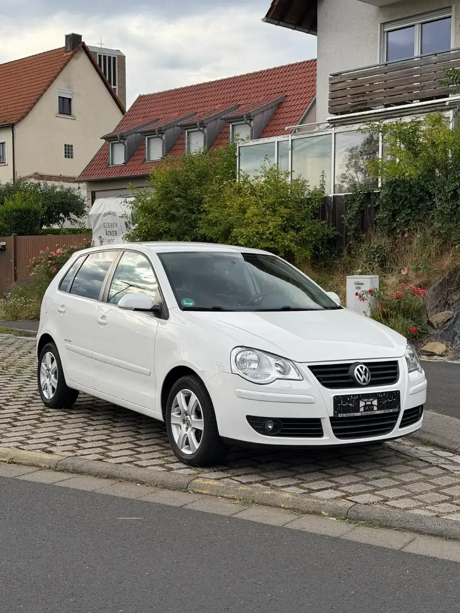 Gebraucht VW Polo United 80 PS (58 kW) 2009 Weiß Kleinwagen