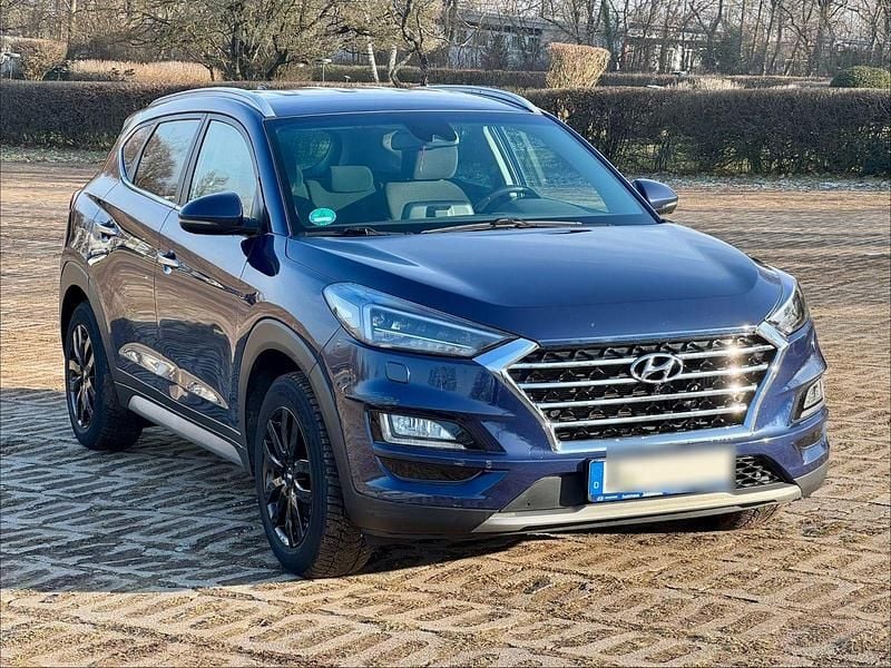 Blau Gebraucht 2019 Hyundai Tucson SUV | 13.990 € - Bild 1/4