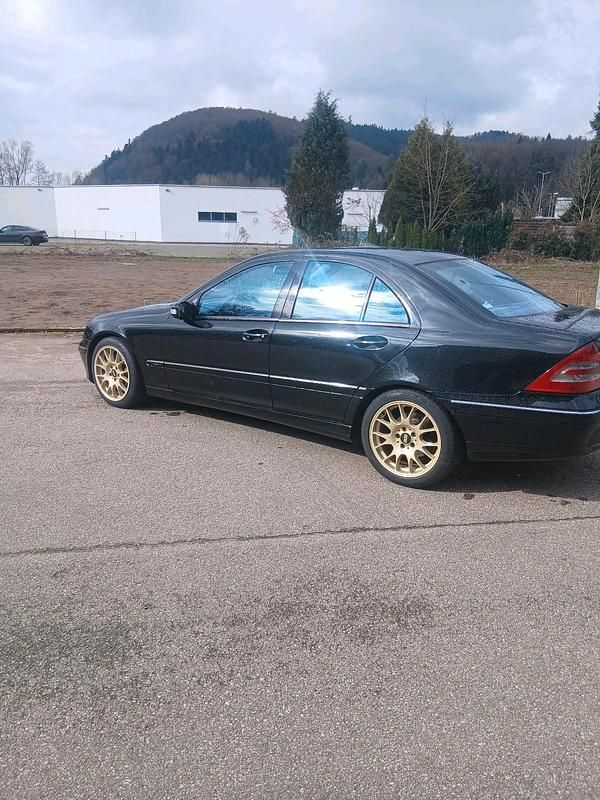 Gebraucht Mercedes C270 170 PS (125 kW) 2004 Schwarz Limousine