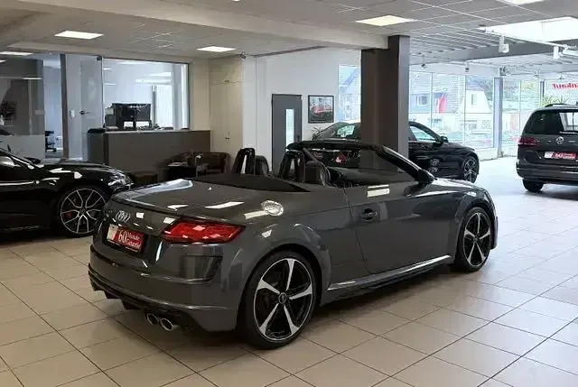Gebraucht Audi TT Roadster Sport 306 PS (225 kW) 2020 Daytonagrau perleffekt Cabrio