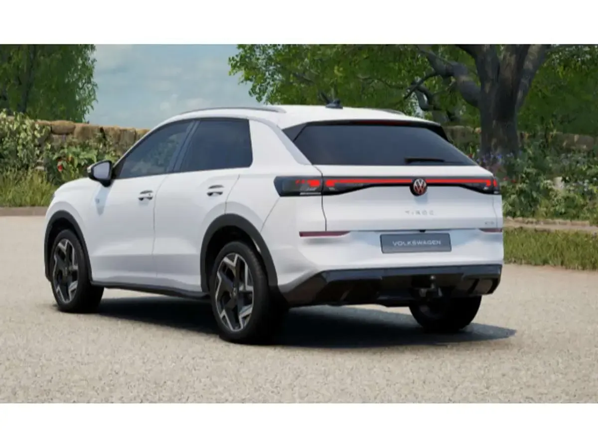 Neu VW T-Roc Cabriolet R-line 150 PS (110 kW) 2026 Pure white SUV