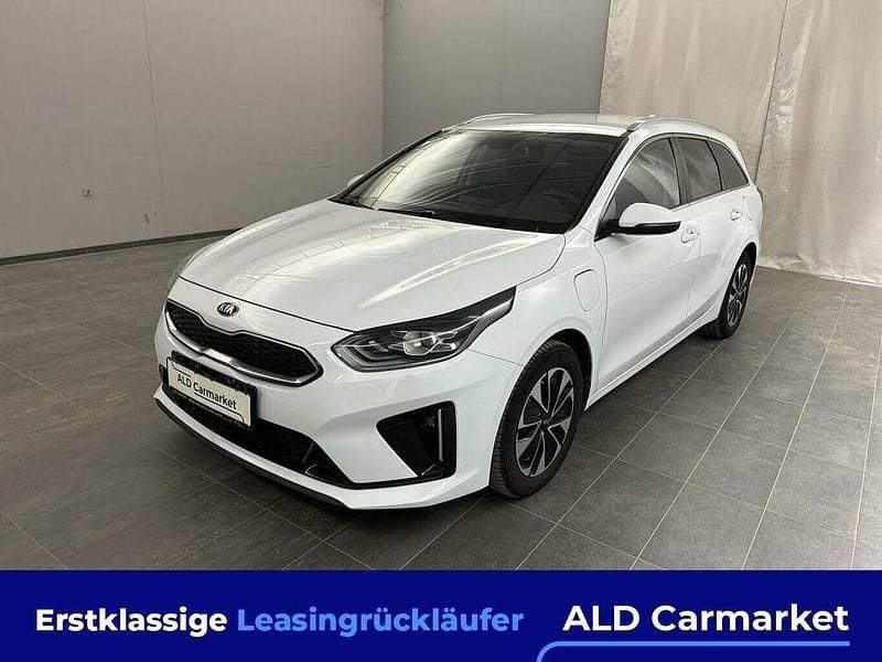 Weiß Gebraucht 2021 Kia Ceed Sportswagon Vision Kombi | 16.980 € (Guter Preis) - Bild 1/4