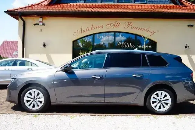 Gebraucht Opel Astra Elegance 131 PS (96 kW) 2023 Moonstone grey Kleinwagen