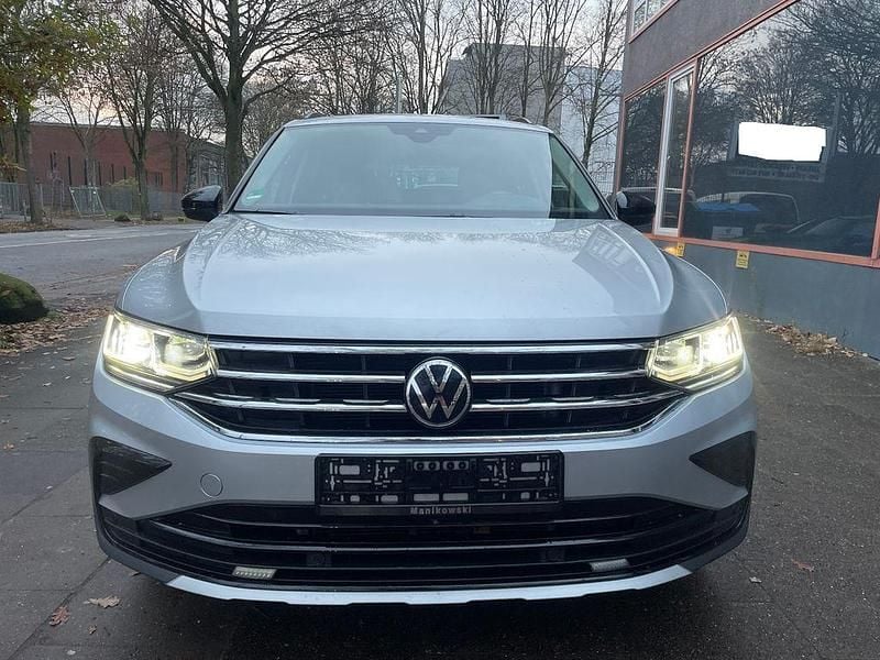 Gebraucht VW Tiguan 150 PS (110 kW) 2022 Grau SUV
