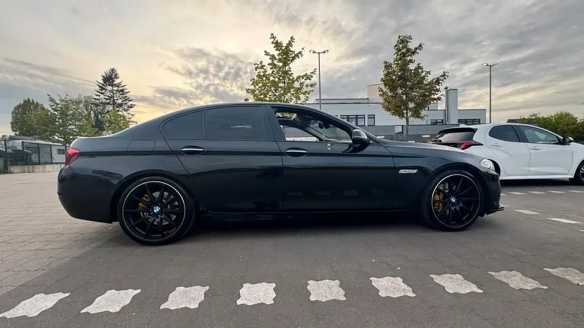 Gebraucht BMW 528 245 PS (180 kW) 2013 Schwarz Limousine