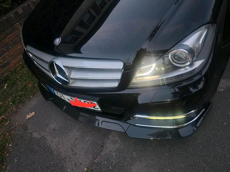 Schwarz Gebraucht 2014 Mercedes C250 Kombi | 11.500 € (Superpreis) - Bild 1/4
