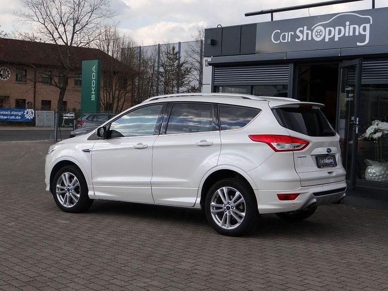 Gebraucht Ford Kuga Individual 182 PS (133 kW) 2016 Weiß SUV