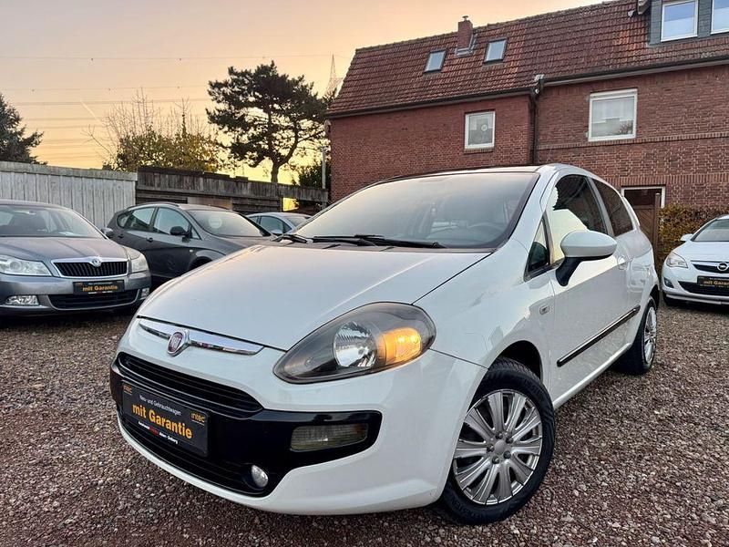 Weiß Gebraucht 2011 Fiat Punto Evo Kleinwagen | 3.250 € (Fairer Preis) - Bild 1/4