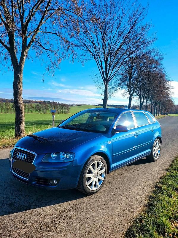 Blau Gebraucht 2006 Audi A3 Sportback Kleinwagen | 6.900 € (Etwas zu teuer) - Bild 1/4
