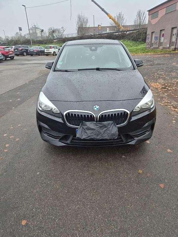 Gebraucht BMW 218 150 PS (110 kW) 2018 Schwarz Van / Kleinbus