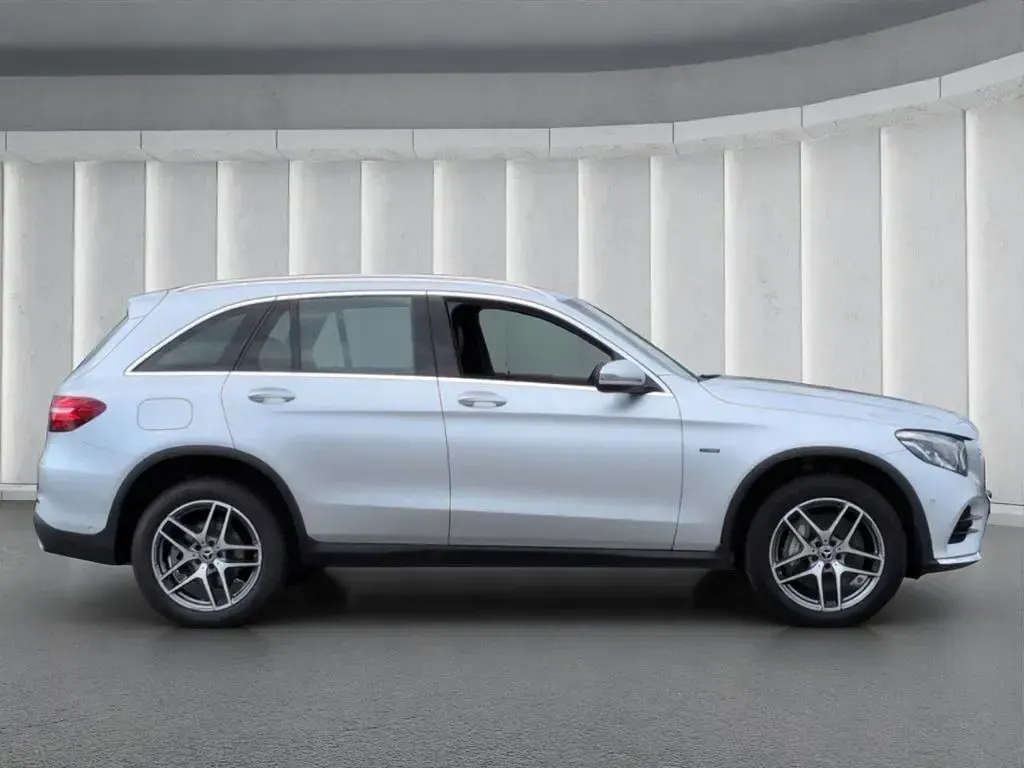 Gebraucht Mercedes GLC350 AMG line 320 PS (235 kW) 2018 Silber SUV