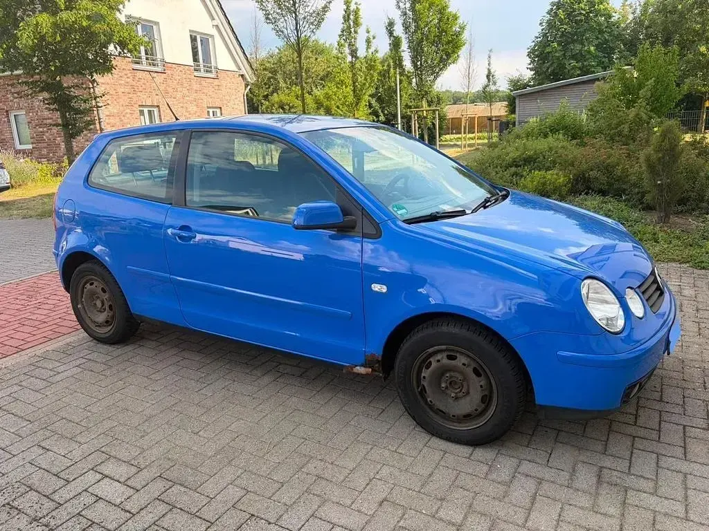 Gebraucht VW Polo Cricket 75 PS (55 kW) 2004 Blau Kleinwagen