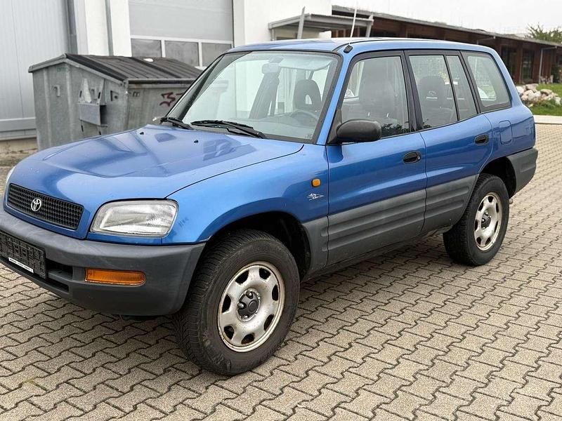 Blau Gebraucht 1995 Toyota RAV4 SUV | 2.900 € - Bild 1/4