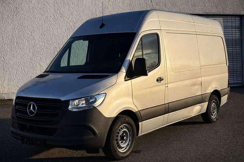 Gebraucht Mercedes Sprinter 150 PS (110 kW) 2022 Silber Van