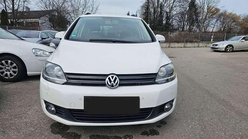 Gebraucht VW Golf Plus Cross Comfortline 122 PS (89 kW) 2009 Candyweiss Van / Kleinbus