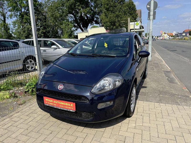 Blau Gebraucht 2013 Fiat Punto More Kleinwagen | 2.799 € (Guter Preis) - Bild 1/4