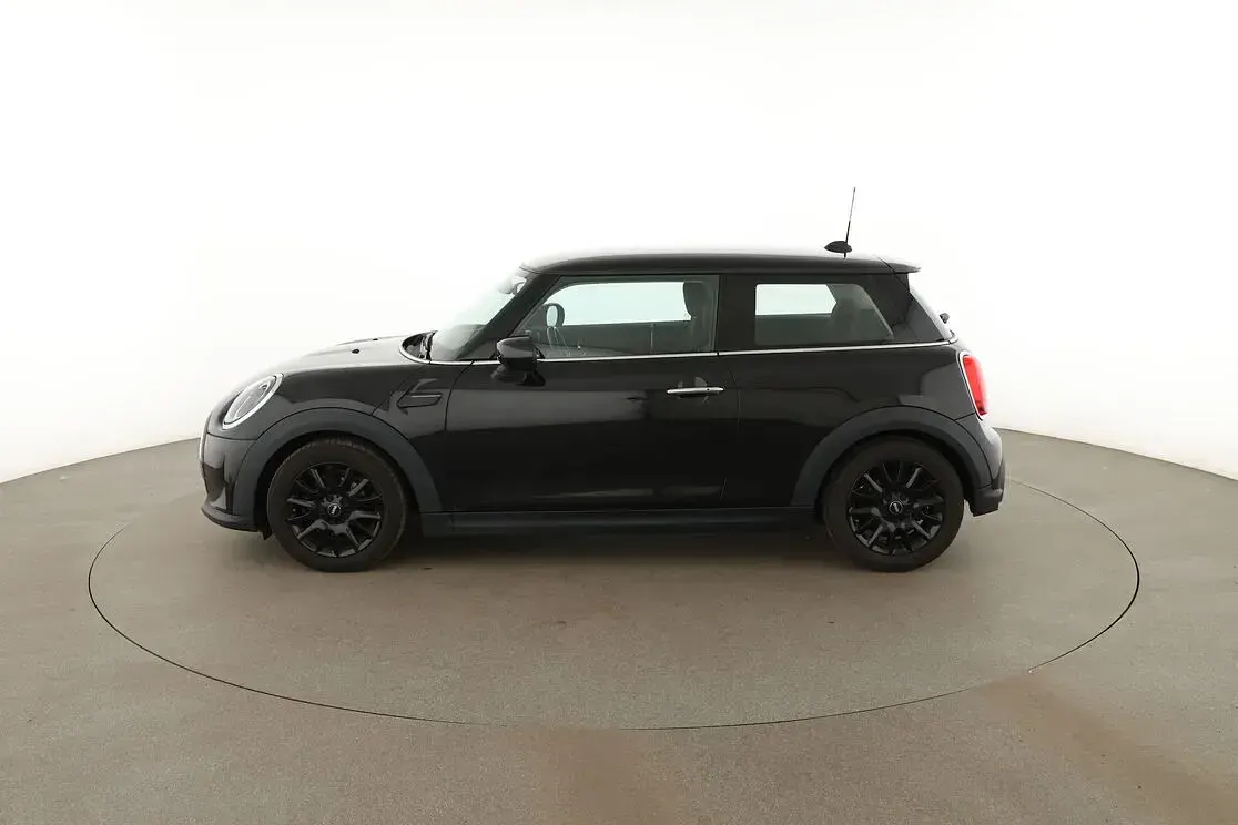 Gebraucht Mini ONE Essential 102 PS (75 kW) 2022 Schwarz Kleinwagen