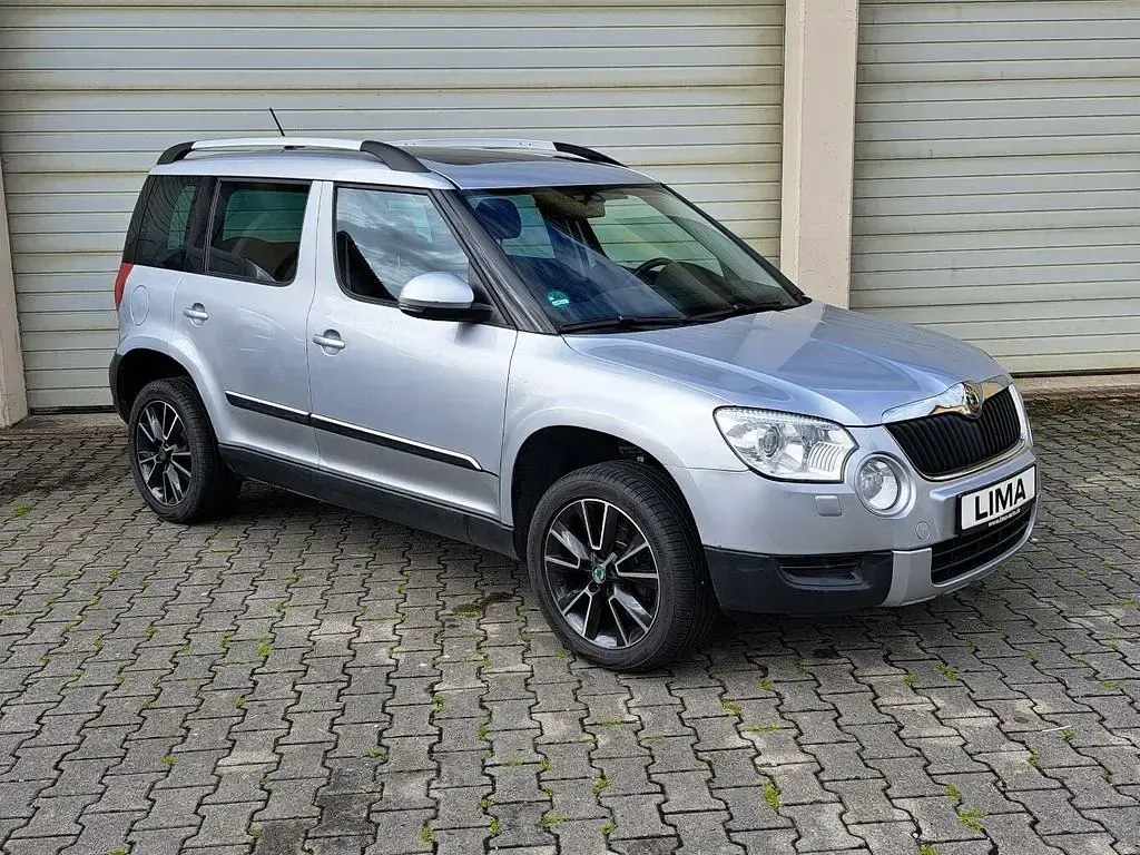 Gebraucht Skoda Yeti Elegance 110 PS (80 kW) 2013 Silber SUV