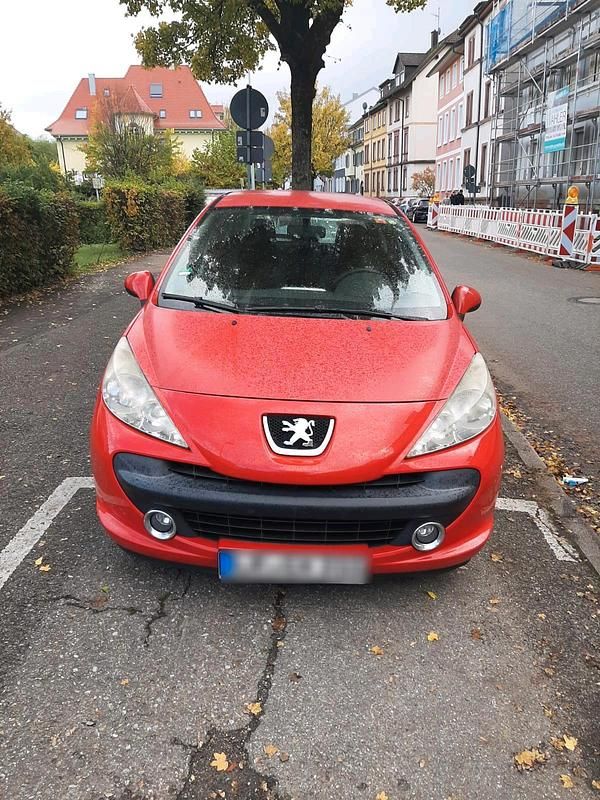 Rot Gebraucht 2007 Peugeot 207 Limousine | 800 € (Guter Preis) - Bild 1/4
