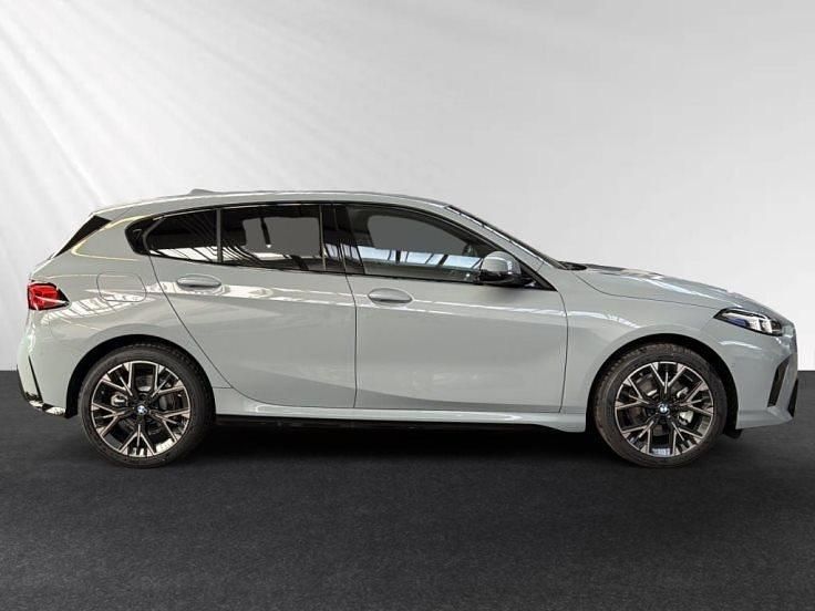 Neu BMW 120 M Sport 170 PS (125 kW) 2026 Skyscraper grau metallic Kleinwagen