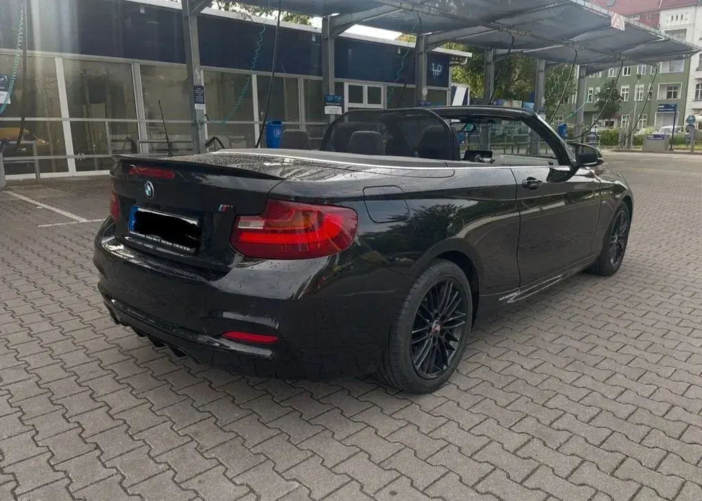 Gebraucht BMW 220 M Performance 190 PS (139 kW) 2015 Schwarz Cabrio