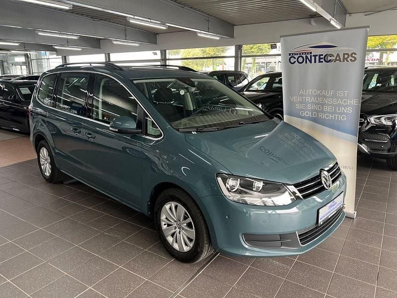 Petroleum blue Gebraucht 2022 VW Sharan Comfortline Van / Kleinbus | 25.800 € (Fairer Preis) - Bild 1/4