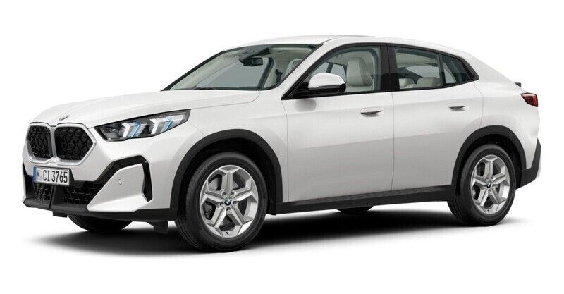 Weiß Gebraucht 2024 BMW X2 Comfort Edition SUV | 41.376 € (Guter Preis) - Bild 1/4