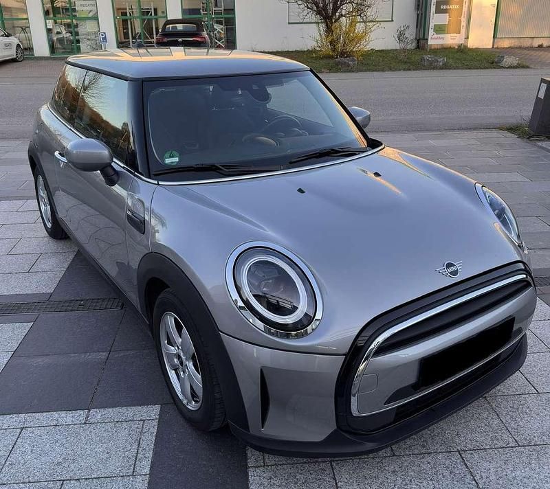 Gebraucht Mini Cooper Essential 136 PS (100 kW) 2023 Grau Kleinwagen