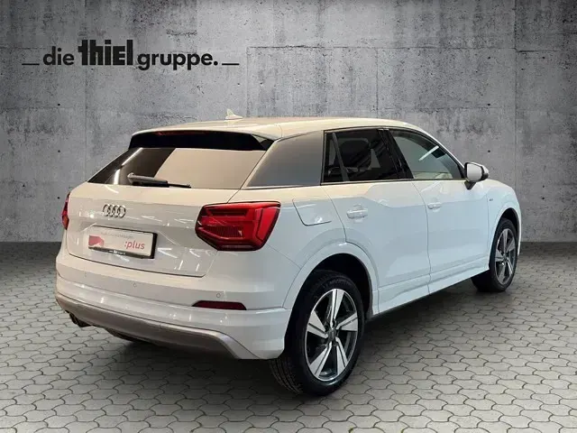 Gebraucht Audi Q2 Sport 150 PS (110 kW) 2017 Weiß SUV