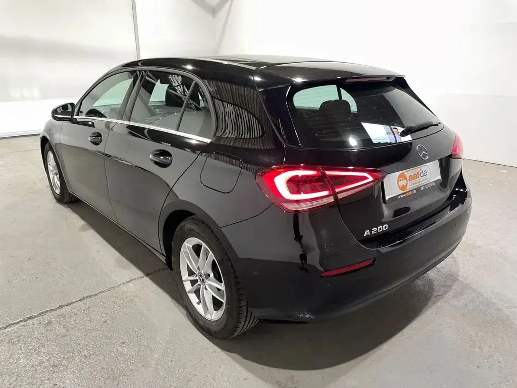 Gebraucht Mercedes A200 Style 163 PS (119 kW) 2020 Schwarz Limousine