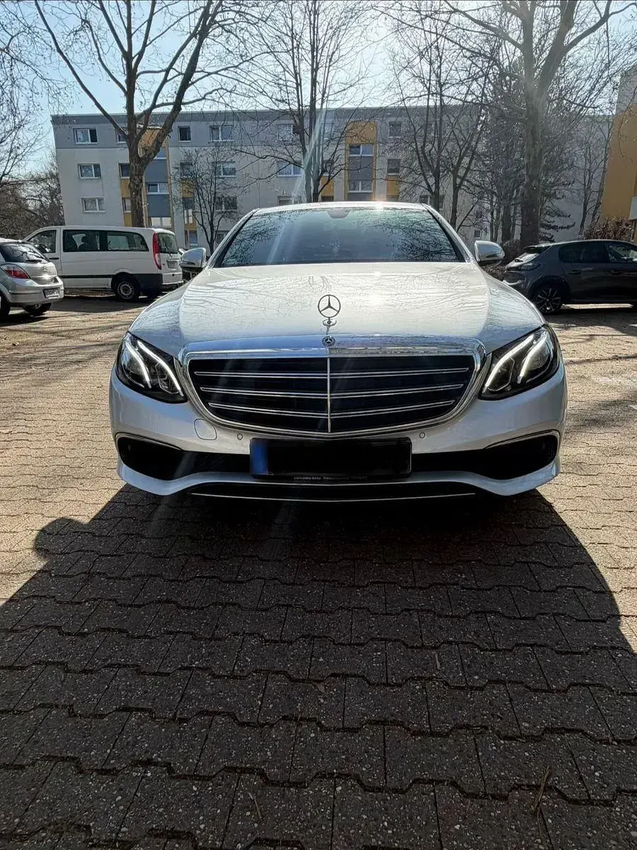 Gebraucht Mercedes E200 150 PS (110 kW) 2018 Silber Limousine