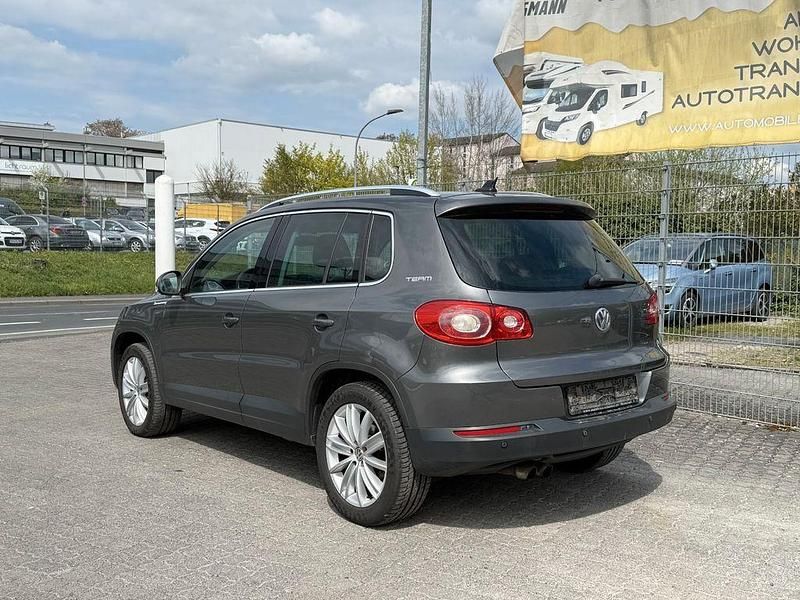 Second-hand VW Tiguan Team 200 CP (147 kW) 2011 Gri SUV