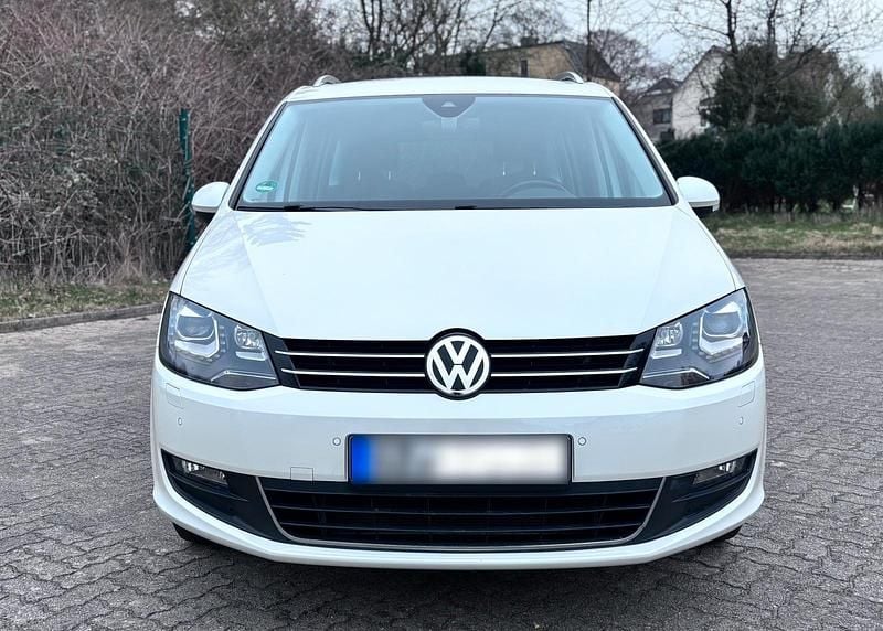 Gebraucht VW Sharan Allstar 150 PS (110 kW) 2016 Weiß Van / Kleinbus