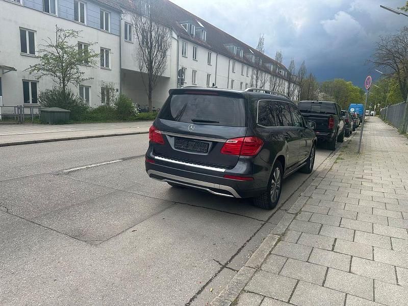 Gebraucht Mercedes GL350 258 PS (189 kW) 2014 Grau SUV