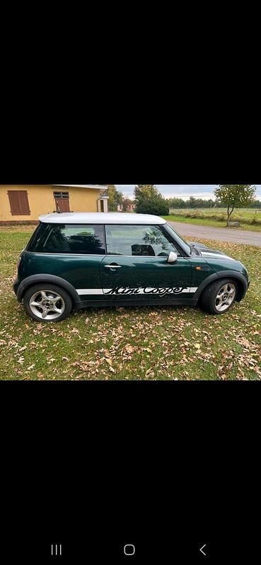 Second-hand Mini Cooper 116 CP (85 kW) 2001 Verde Hatchback