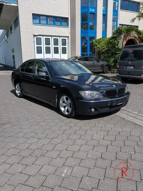 Gebraucht BMW 730 231 PS (169 kW) 2005 Blau Limousine