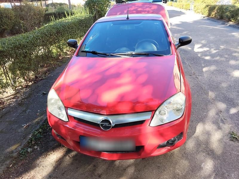 Rot Gebraucht 2005 Opel Tigra Cabrio | 1.850 € (Superpreis) - Bild 1/4