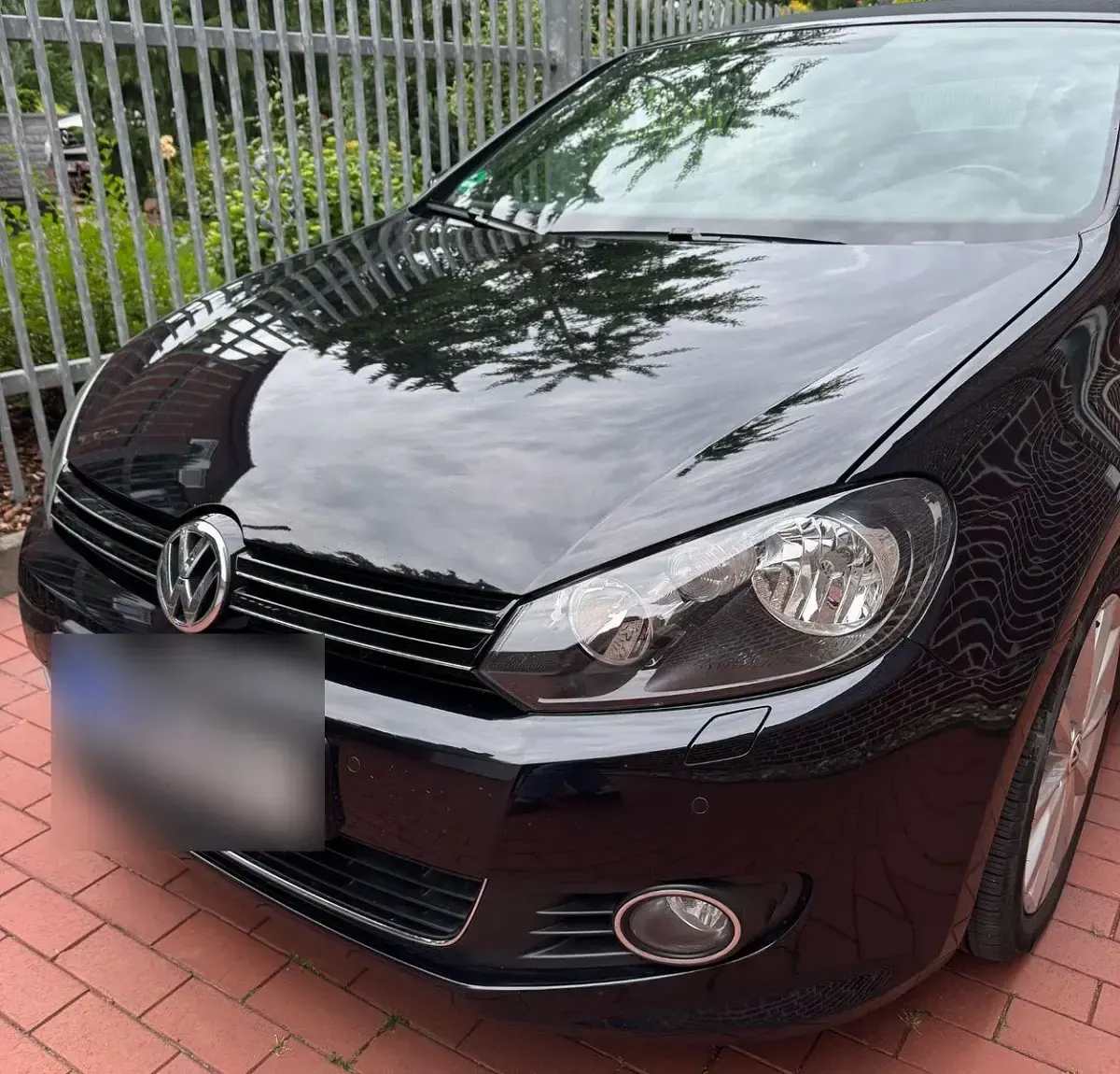 Gebraucht VW Golf Cabriolet LOUNGE 105 PS (77 kW) 2016 Schwarz Cabrio