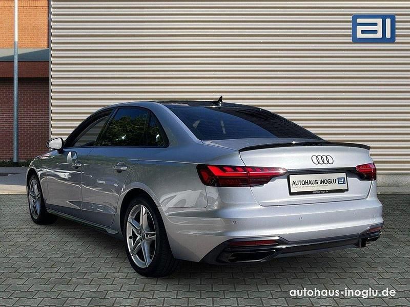 Gebraucht Audi A4 Advanced 204 PS (150 kW) 2022 Florettsilber metallic Limousine