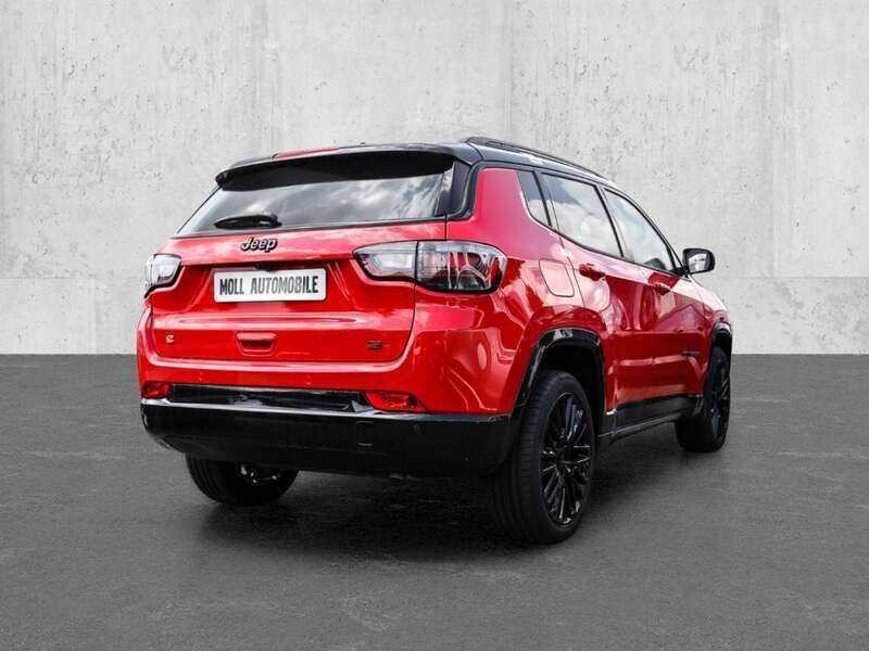Gebraucht Jeep Compass 131 PS (96 kW) 2024 Colorado red/dach schwarz / SUV
