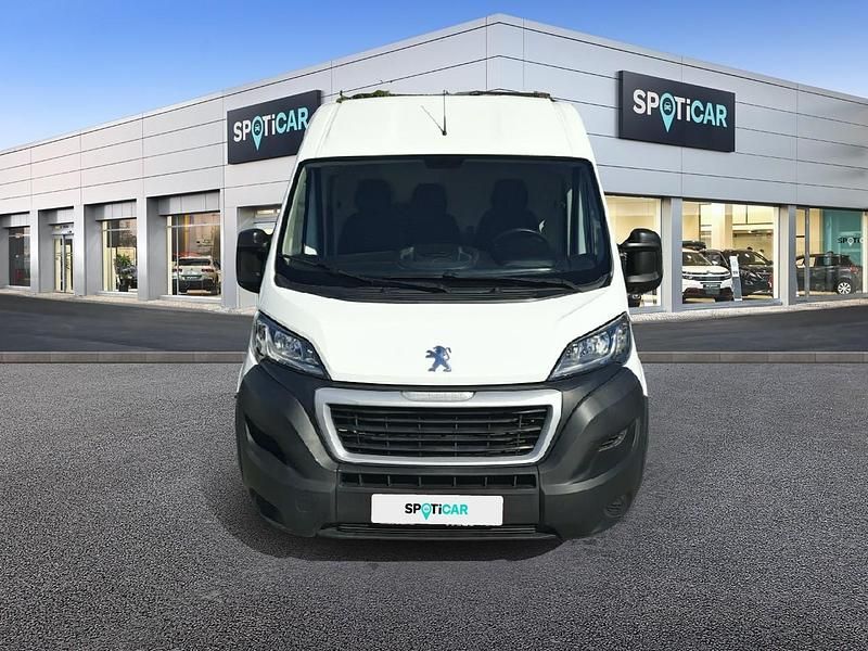 Gebraucht Peugeot Boxer Premium 140 PS (102 kW) 2021 Weiß Van