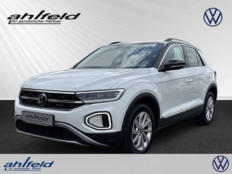 Pur whiteschwarz Gebraucht 2023 VW T-Roc Style SUV | 24.240 € (Etwas zu teuer) - Bild 1/4