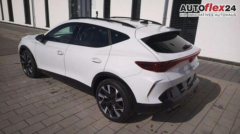 Nevada weiß metallic Neu 2025 Cupra Formentor VZ SUV | 44.740 € (Fairer Preis) - Bild 1/4