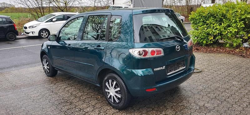 Gebraucht Mazda 2 80 PS (58 kW) 2007 Grün Kleinwagen