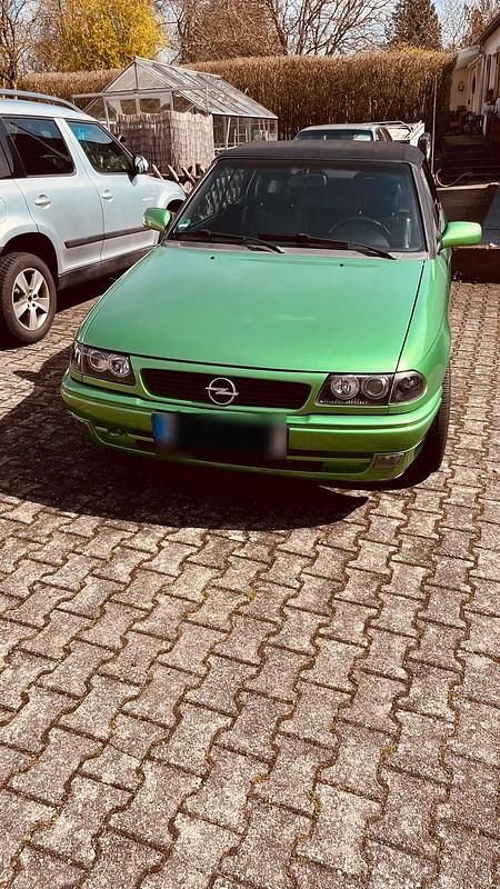 Gebraucht Opel Astra Cabriolet 75 PS (55 kW) 1997 Grün Cabrio