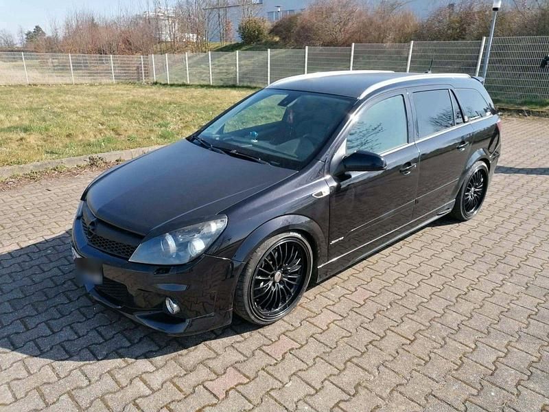 Gebraucht Opel Astra Sport 150 PS (110 kW) 2008 Schwarz Kombi