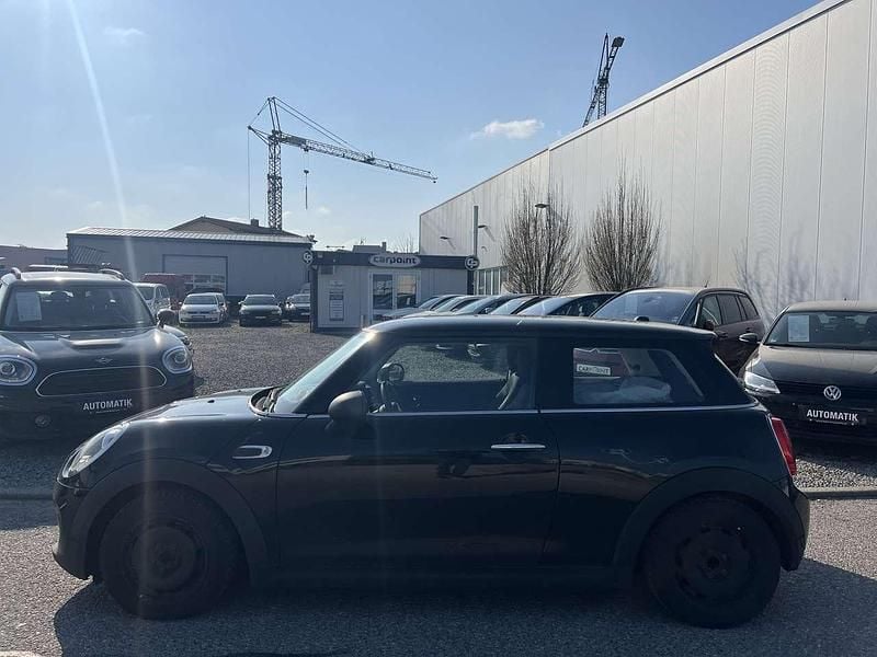 Gebraucht Mini ONE 75 PS (55 kW) 2017 Schwarz Kleinwagen