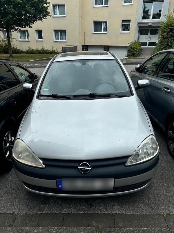 Grau Gebraucht 2001 Opel Corsa Kleinwagen | 400 € (Superpreis) - Bild 1/4