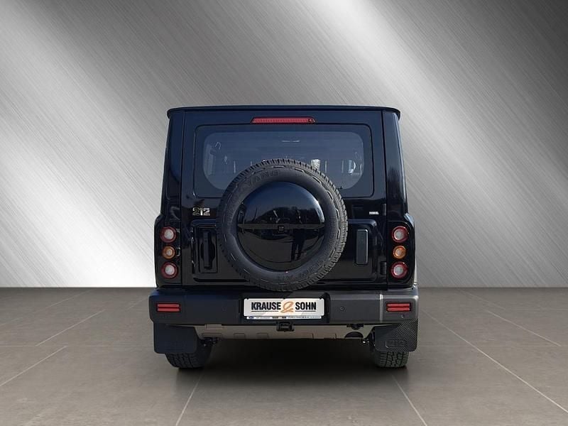 Neu BAW 212 166 PS (122 kW) 2026 Schwarz metallic