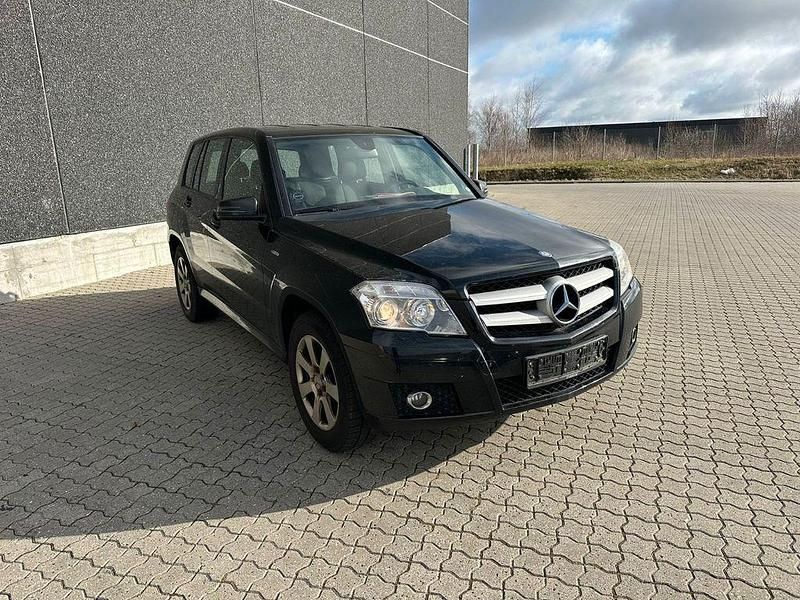 Gebraucht Mercedes GLK250 204 PS (150 kW) 2012 Schwarz SUV